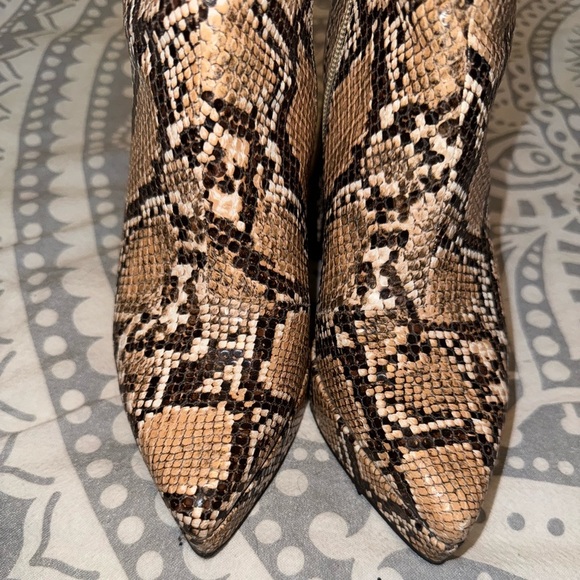 Jeffrey Campbell Dormant snake print boots - Picture 3 of 4